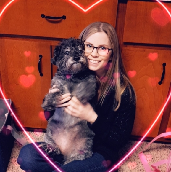 Meet your Posher, Beth - Picture 3 of 4